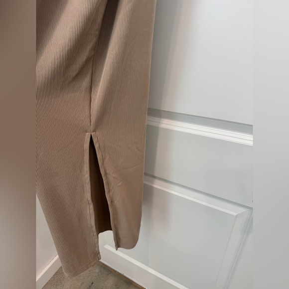 Women’s Summer Bodycon Maxi Ribbed Strapless Tube Dress - Picture 4 of 7